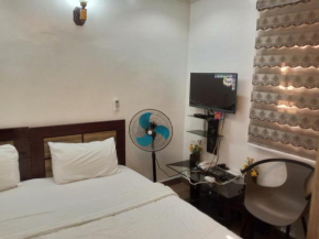 Cossy Luxury Hotel and Apartments